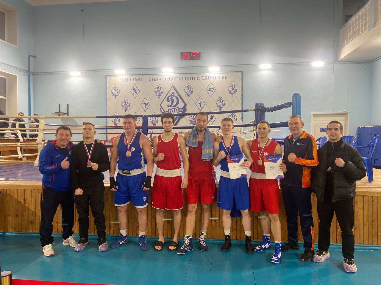  Поздравляем нашего коллегу, Трофимова Дмитрия Сергеевича, с блестящим выступлением на чемпионате Красноярского края по боксу!